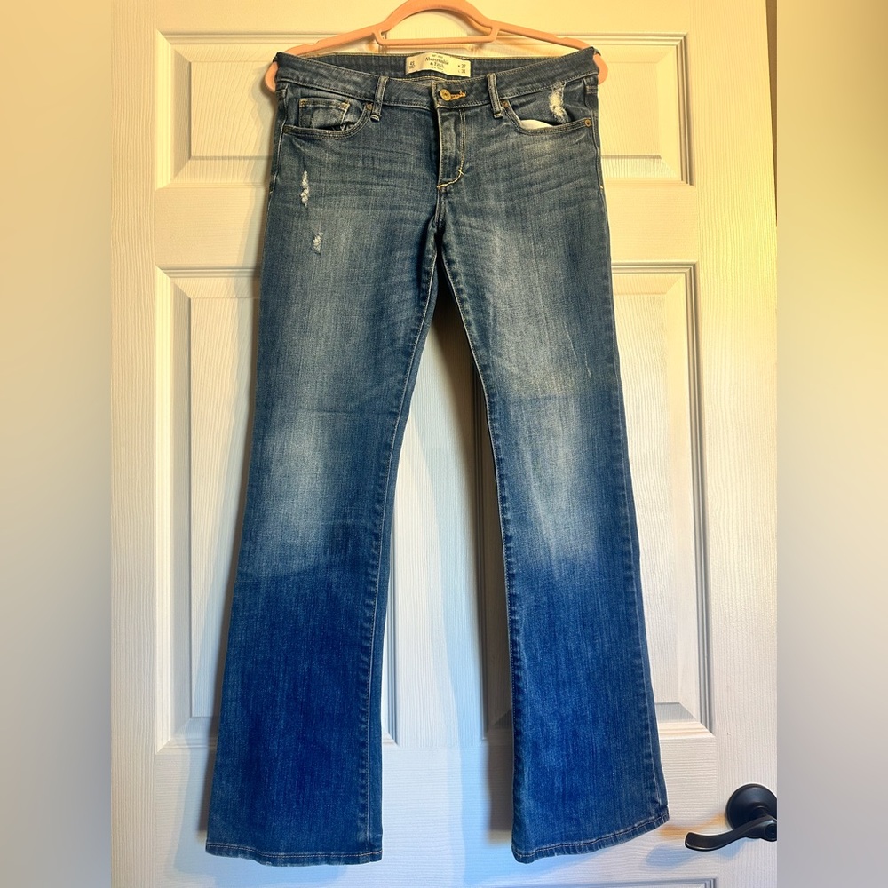Abercrombie & Fitch 27x31 women’s bootcut jeans.